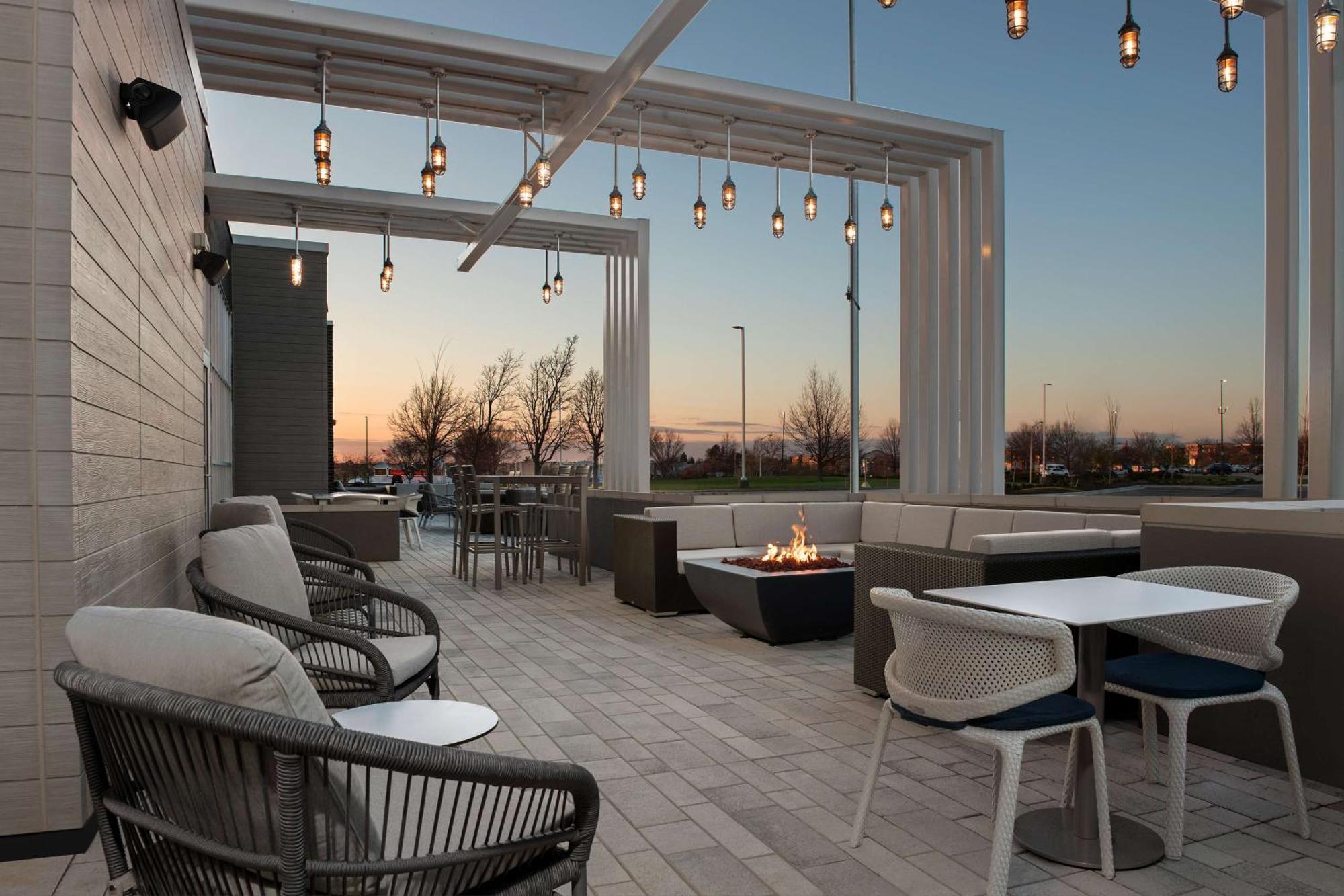 Hilton Garden Inn Florence Cincinnati Airport South ภายนอก รูปภาพ