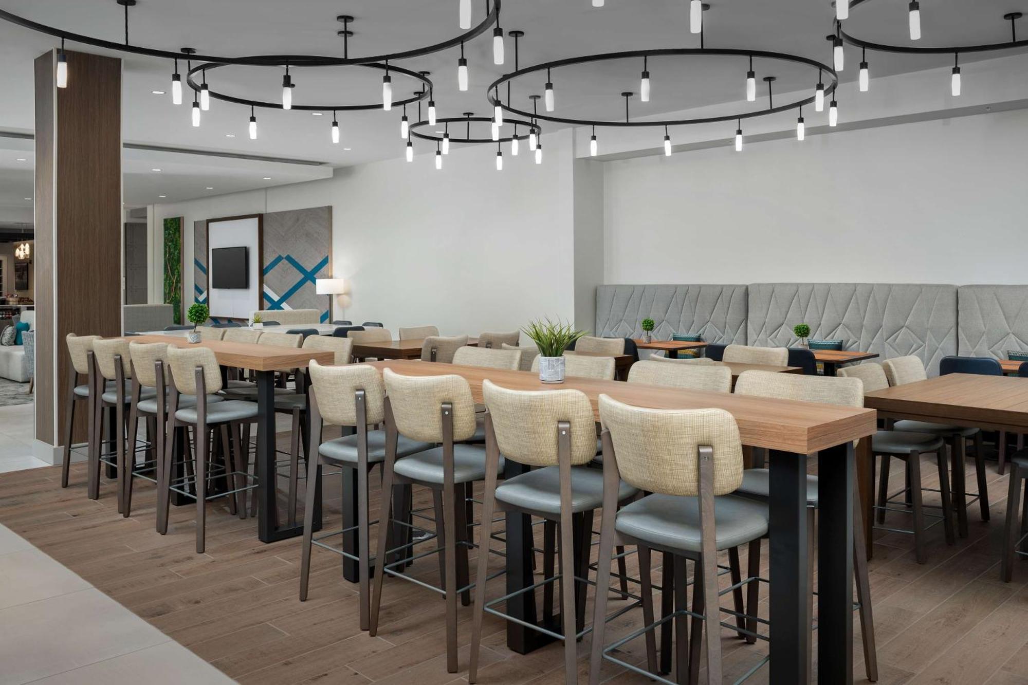 Hilton Garden Inn Florence Cincinnati Airport South ภายนอก รูปภาพ